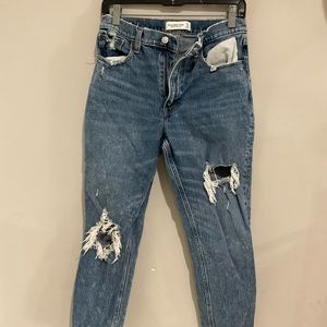Abercrombie & fitch high rise mom jeans 27/4r